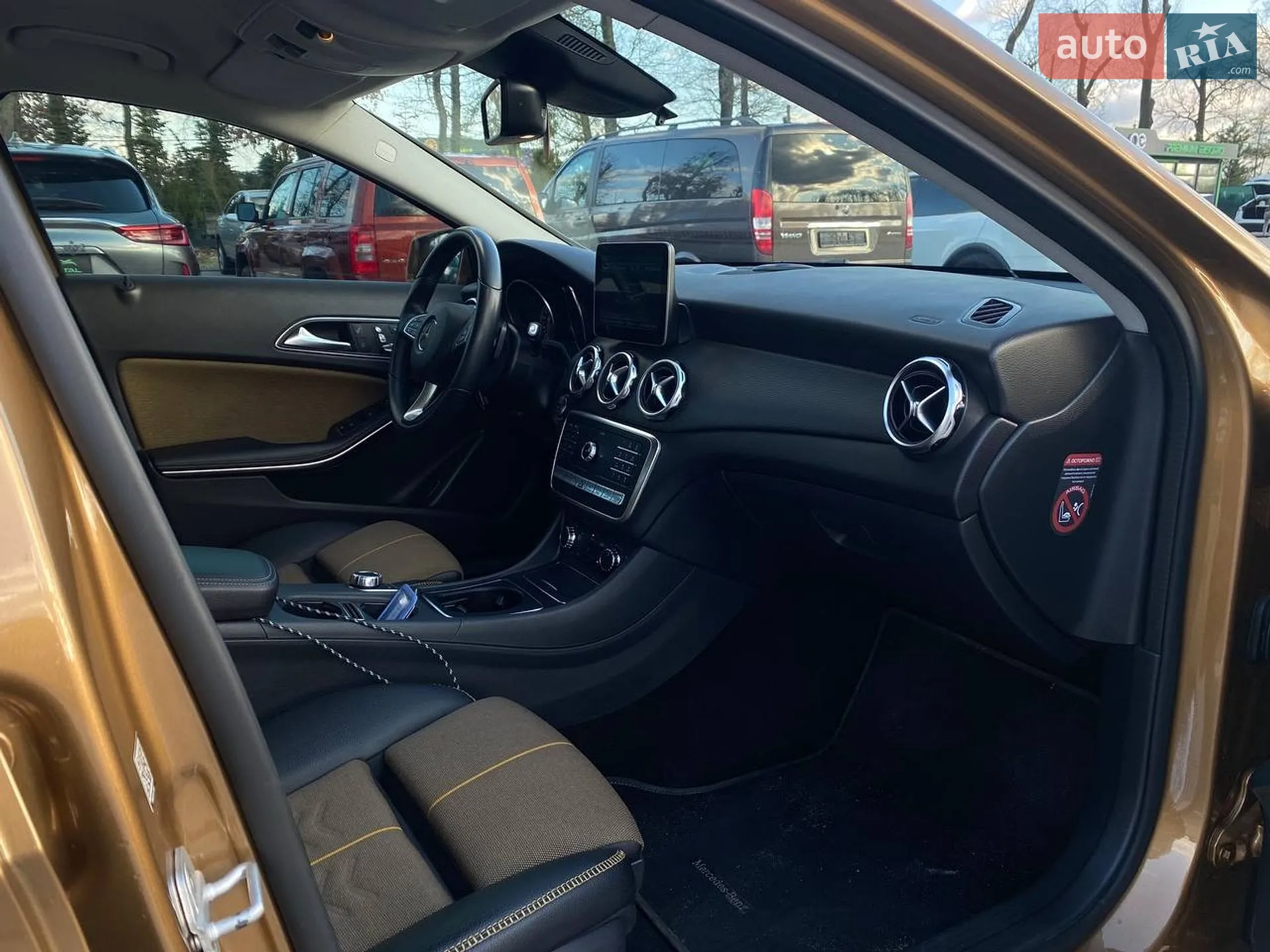 2017 Mercedes-Benz GLA-klasse - мініатюра 28