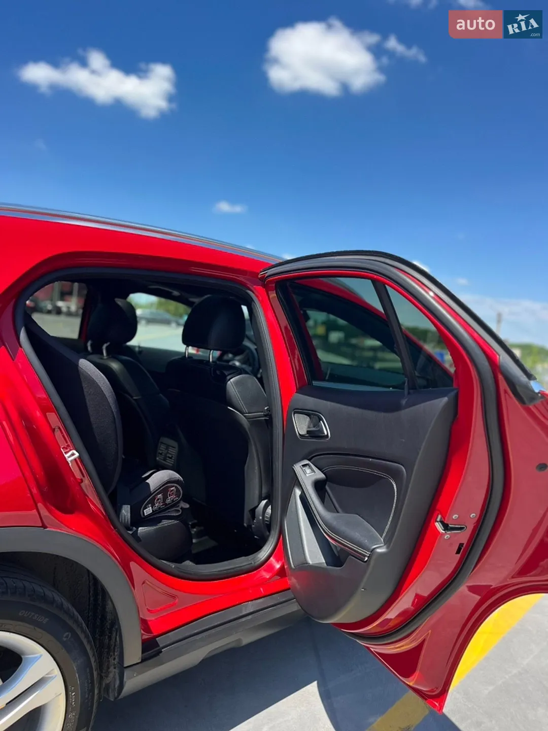 Mercedes-Benz GLA-Class 2015 VIN WDCTG4GB7GJ230768 фото оголошення 15 з 25