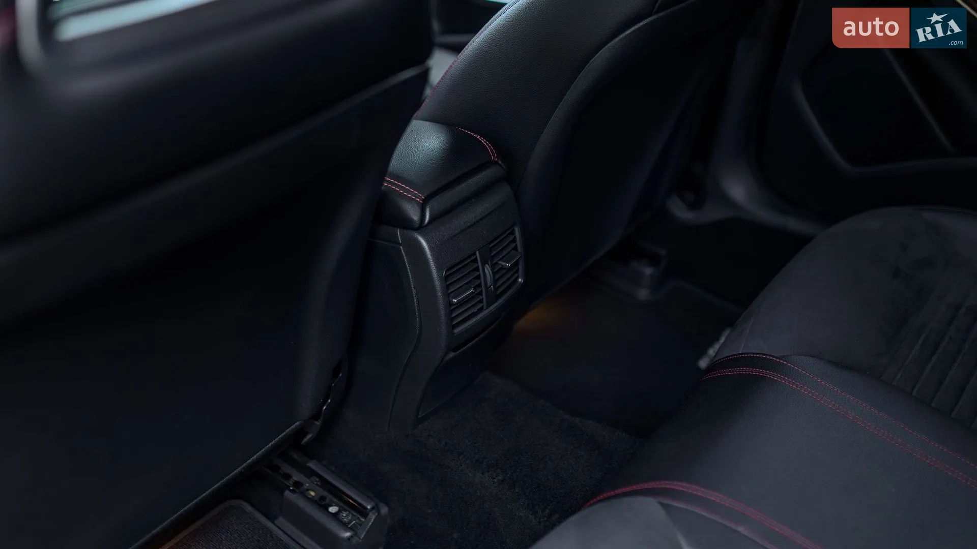 2016 Mercedes-Benz GLA-klasse - мініатюра 41