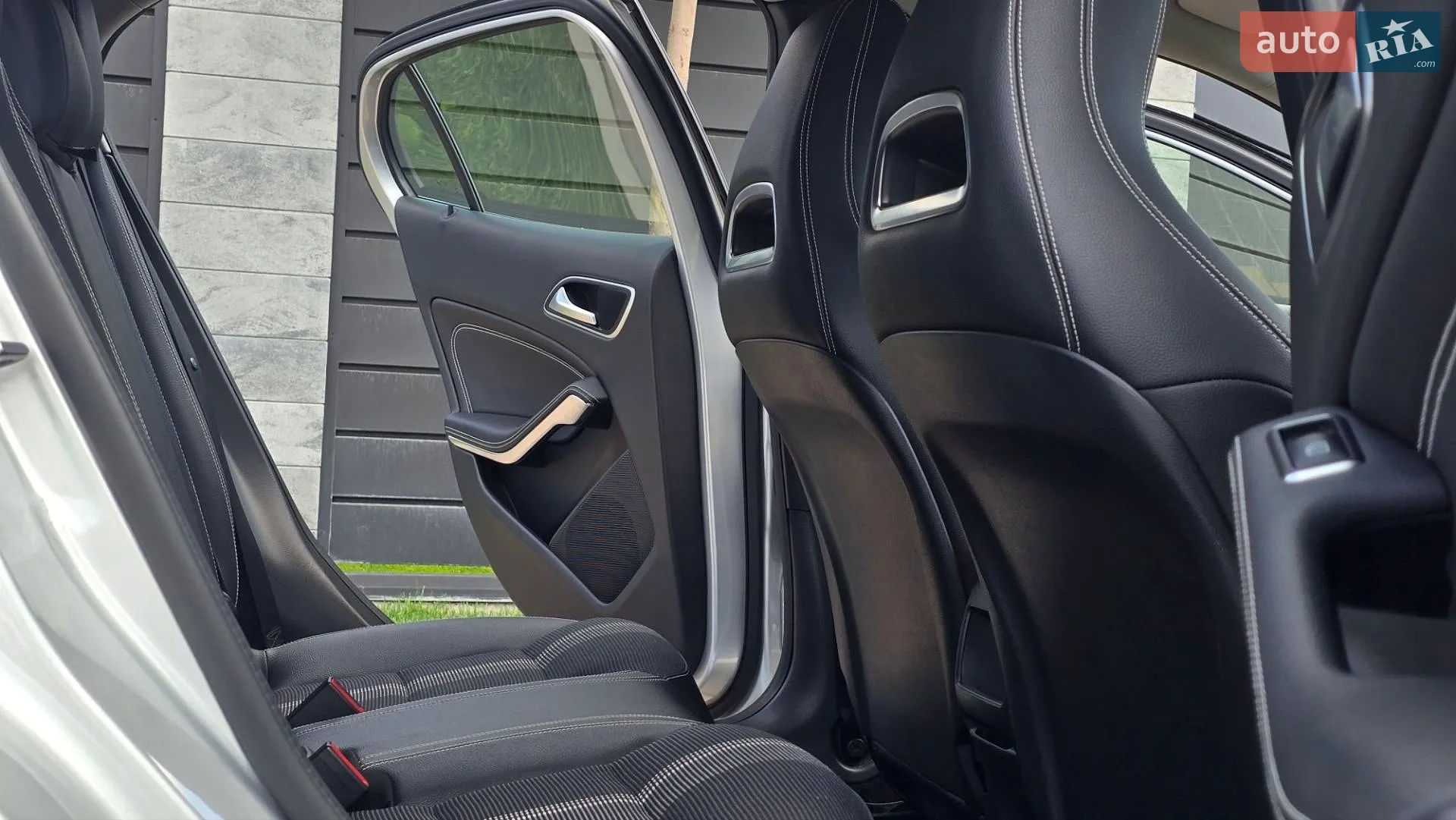 2019 Mercedes-Benz GLA-klasse - мініатюра 30