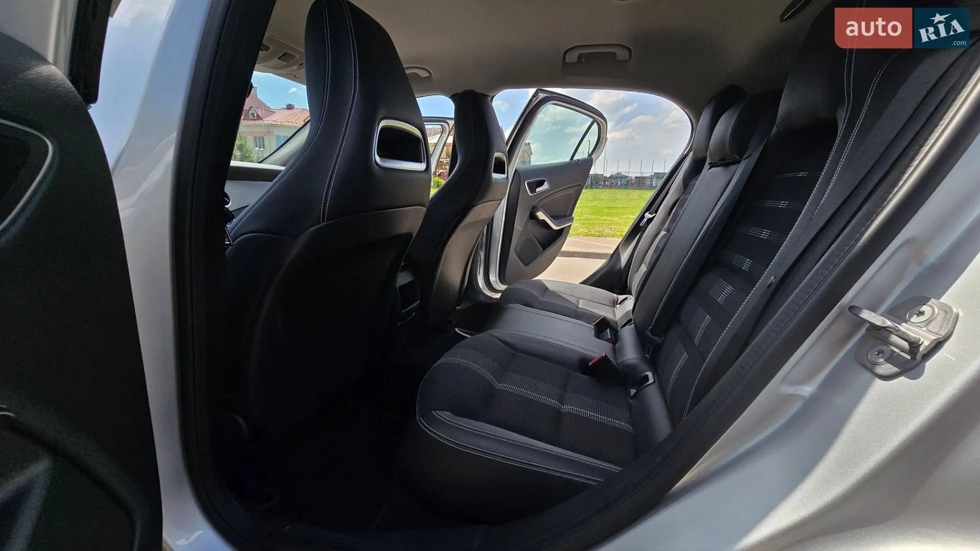 2019 Mercedes-Benz GLA-klasse - мініатюра 35