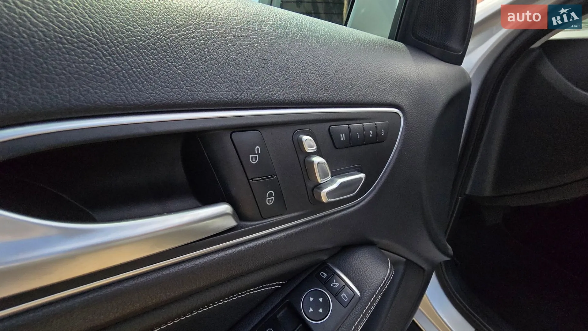 2019 Mercedes-Benz GLA-klasse - мініатюра 36