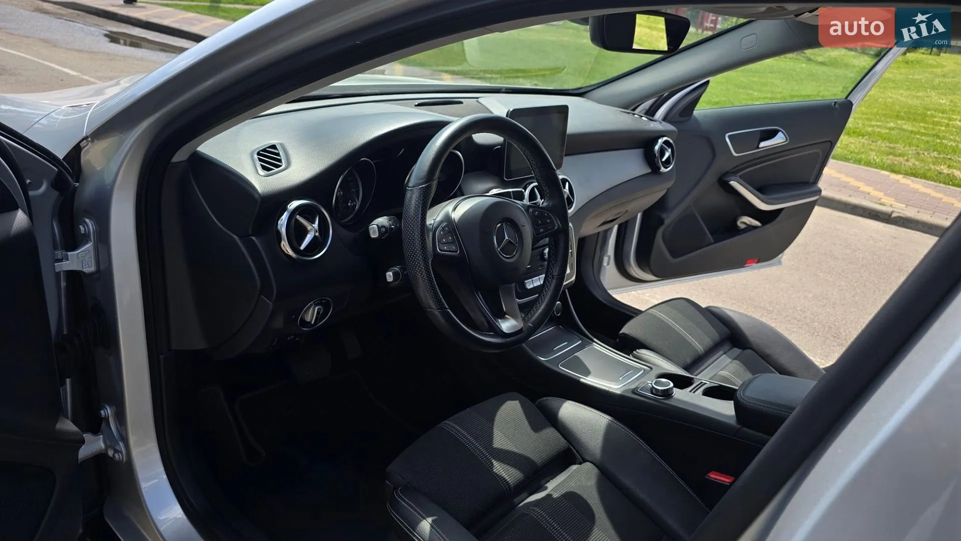 2019 Mercedes-Benz GLA-klasse - мініатюра 38