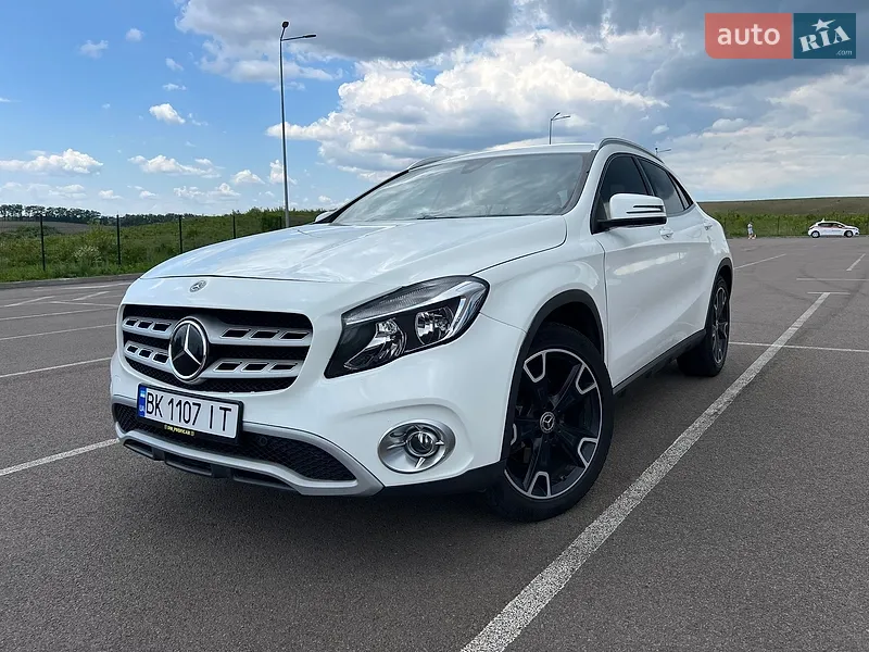 Mercedes-Benz GLA-Class