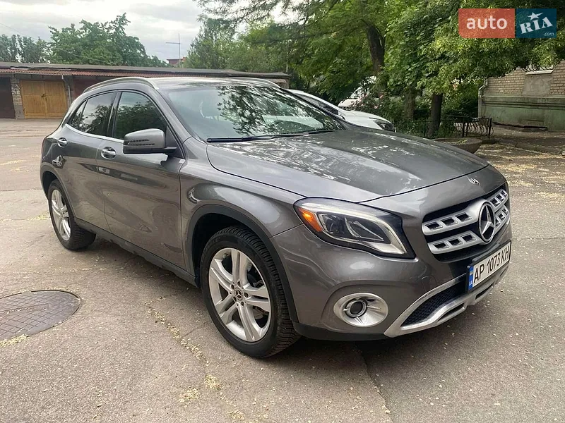 Mercedes-Benz GLA-Class