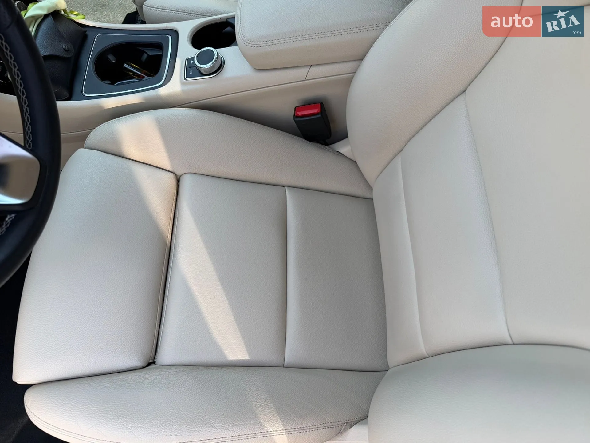 Mercedes-Benz GLA-Class 2019 VIN WDCTG4GB9LU022061 фото оголошення 5 з 5