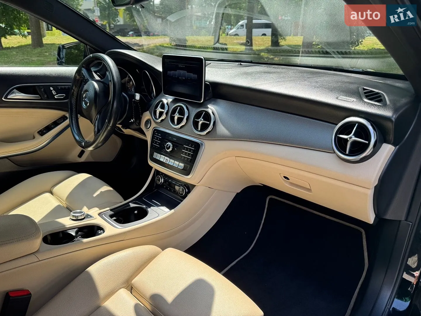 2018 Mercedes-Benz GLA-klasse - мініатюра 24