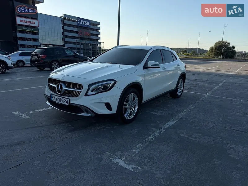 Mercedes-Benz GLA-Class