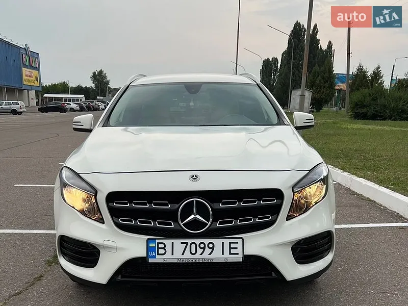 Mercedes-Benz GLA-Class 2016