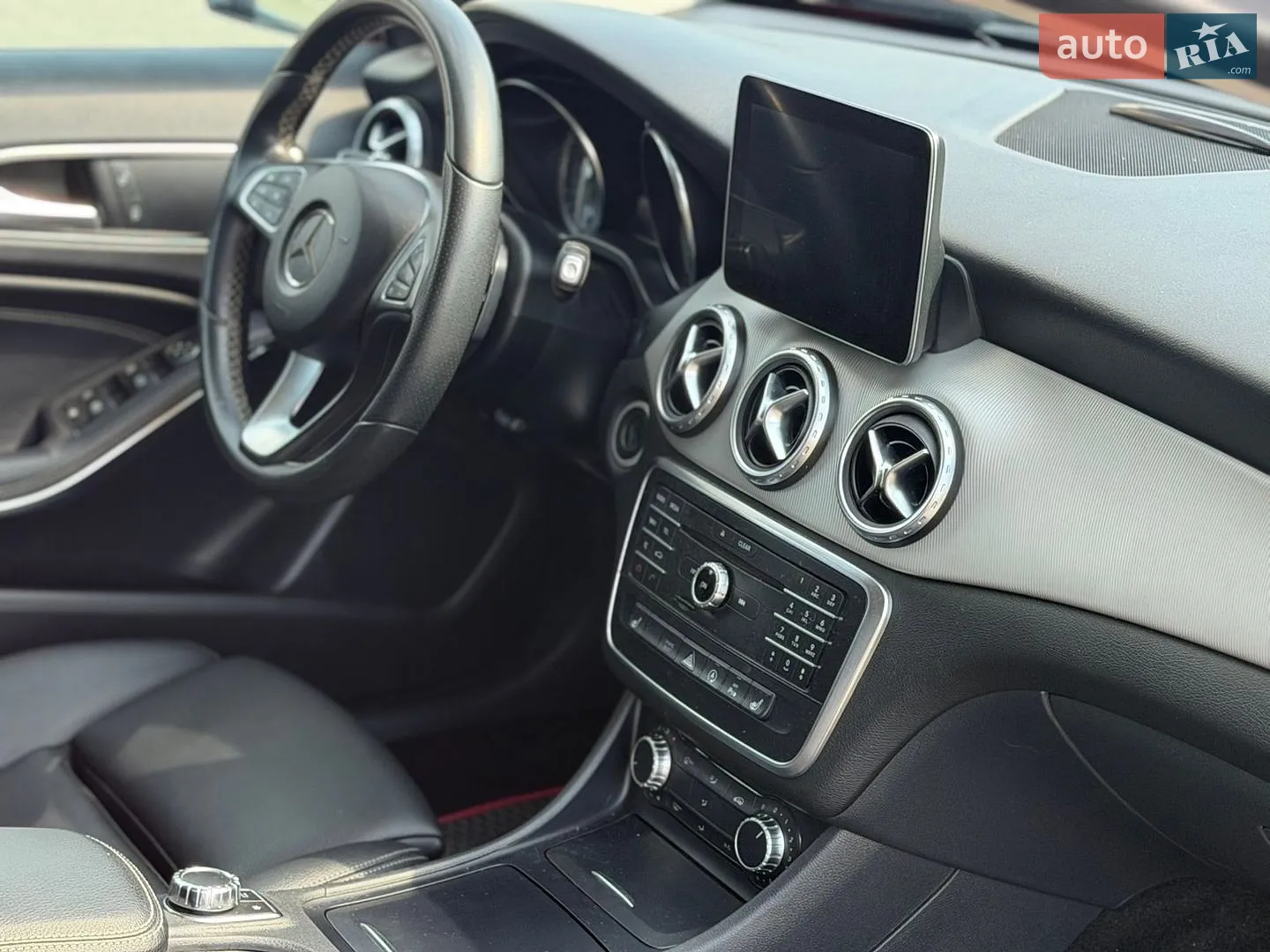 2017 Mercedes-Benz GLA-klasse - мініатюра 32