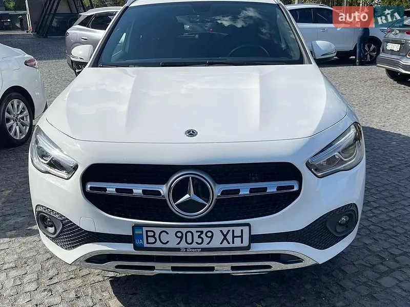 Mercedes-Benz GLA-Class