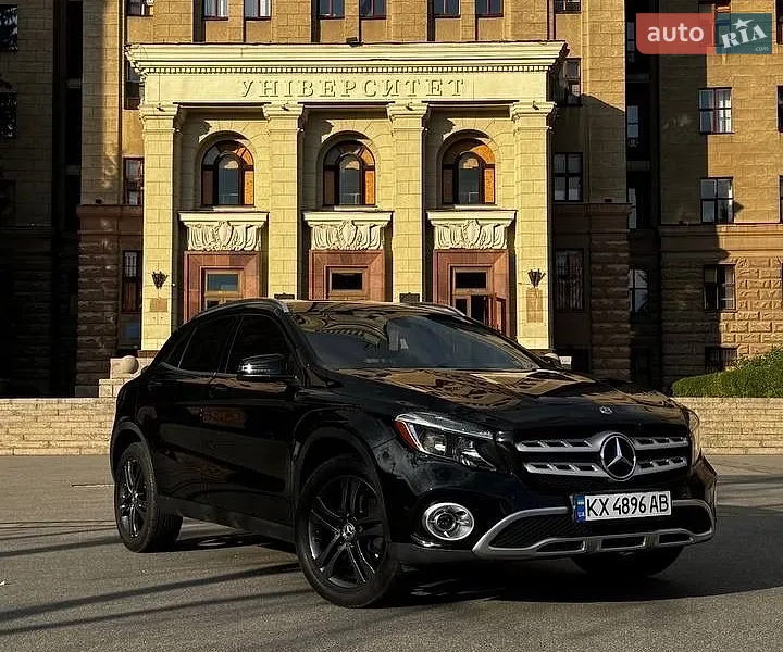 Mercedes-Benz GLA-Class