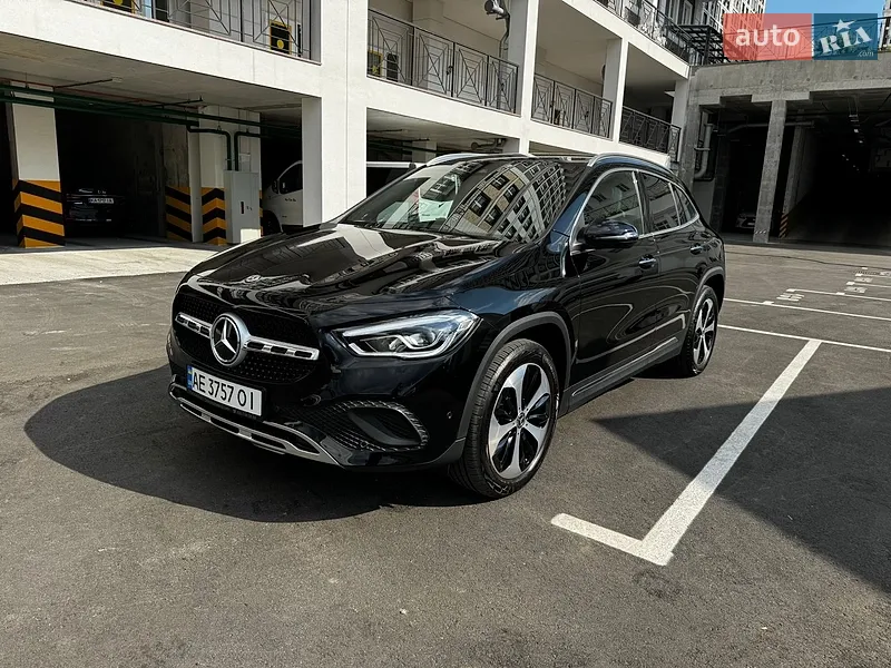 Mercedes-Benz GLA-Class