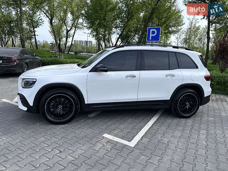 Внедорожник / Кроссовер Mercedes-Benz GLB-Class 2021 в Киеве