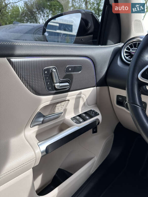 Внедорожник / Кроссовер Mercedes-Benz GLB-Class 2021 в Киеве