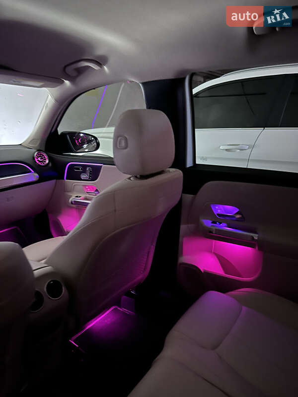 Внедорожник / Кроссовер Mercedes-Benz GLB-Class 2021 в Киеве