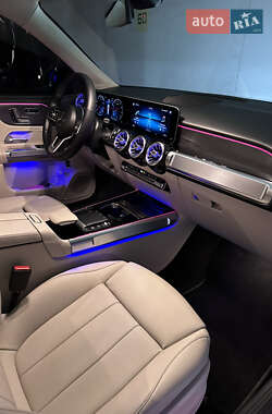 Внедорожник / Кроссовер Mercedes-Benz GLB-Class 2021 в 