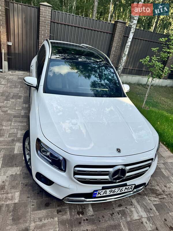 Внедорожник / Кроссовер Mercedes-Benz GLB-Class 2021 в Киеве