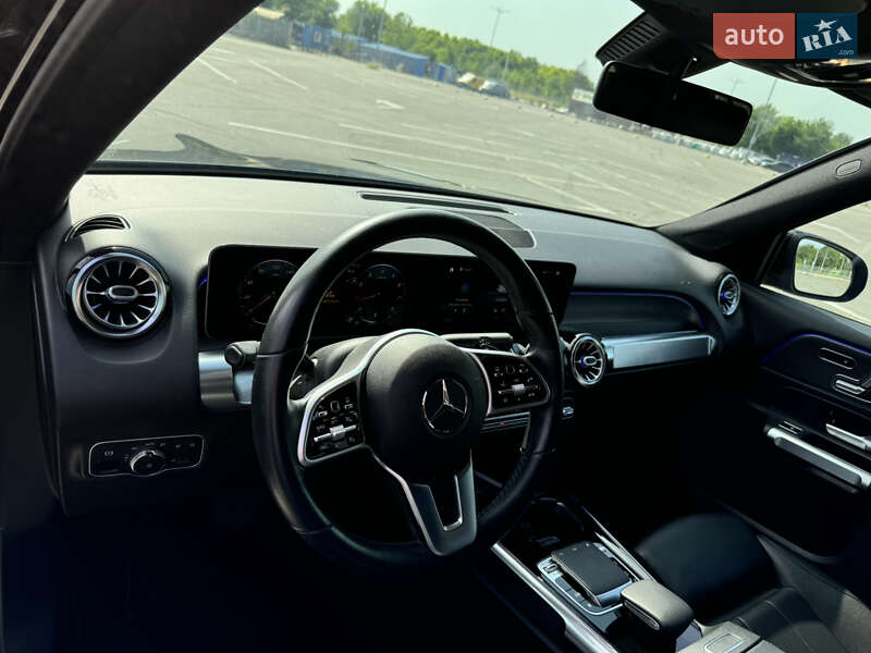 Внедорожник / Кроссовер Mercedes-Benz GLB-Class 2019 в Днепре