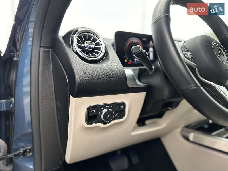 Внедорожник / Кроссовер Mercedes-Benz GLB-Class 2021 в Львове