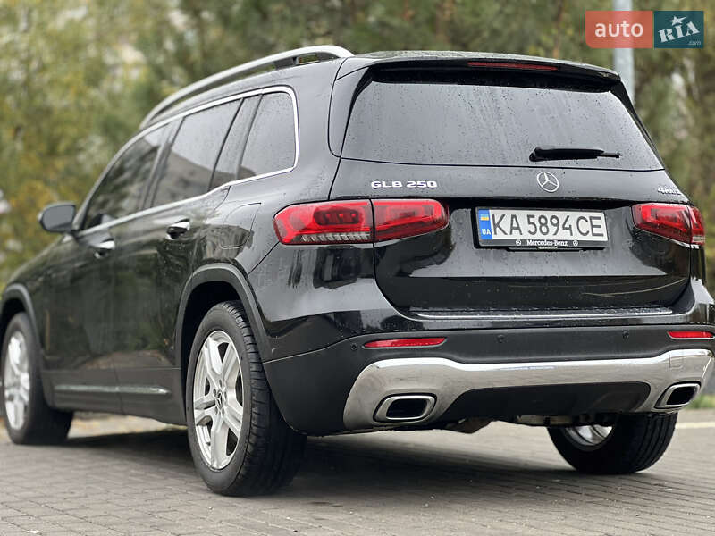 Внедорожник / Кроссовер Mercedes-Benz GLB-Class 2020 в Харькове