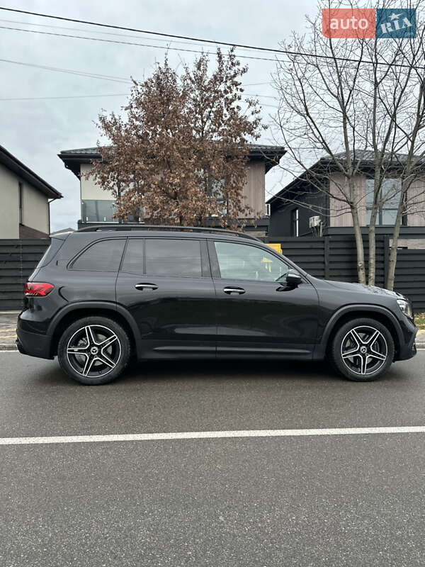 Внедорожник / Кроссовер Mercedes-Benz GLB-Class 2019 в Киеве