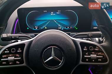Позашляховик / Кросовер Mercedes-Benz GLB-Class 2019 в 