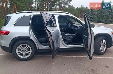 Позашляховик / Кросовер Mercedes-Benz GLB-Class 2019 в 