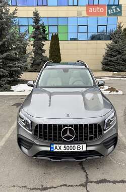Внедорожник / Кроссовер Mercedes-Benz GLB-Class 2019 в 