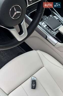 Внедорожник / Кроссовер Mercedes-Benz GLB-Class 2019 в 