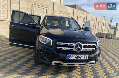 Позашляховик / Кросовер Mercedes-Benz GLB-Class 2019 в 