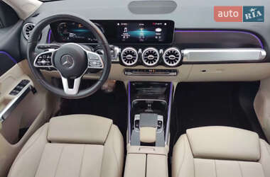 Позашляховик / Кросовер Mercedes-Benz GLB-Class 2019 в 