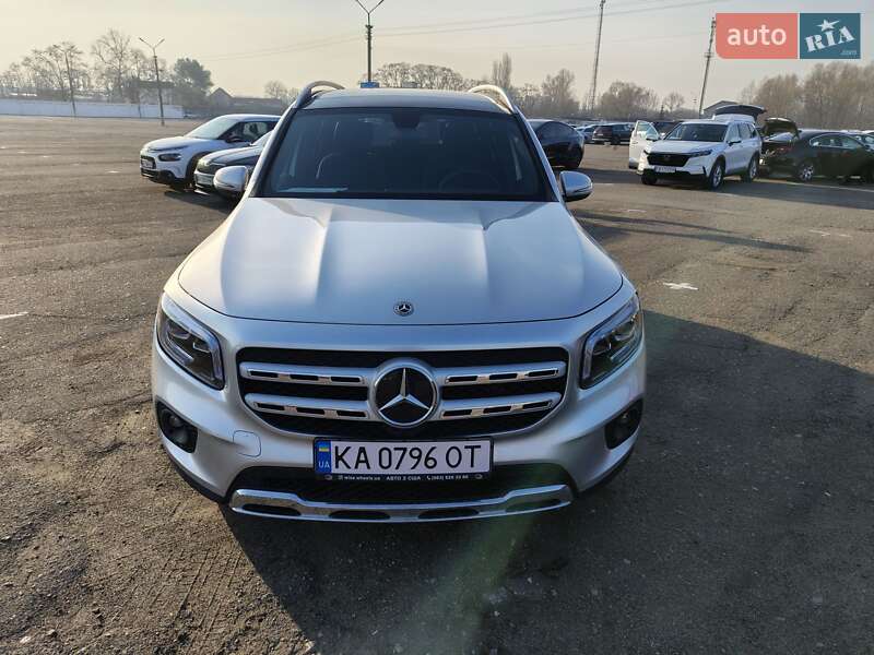Внедорожник / Кроссовер Mercedes-Benz GLB-Class 2020 в Киеве