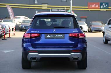 Внедорожник / Кроссовер Mercedes-Benz GLB-Class 2021 в 