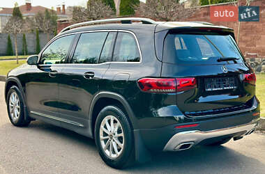 Внедорожник / Кроссовер Mercedes-Benz GLB-Class 2021 в 