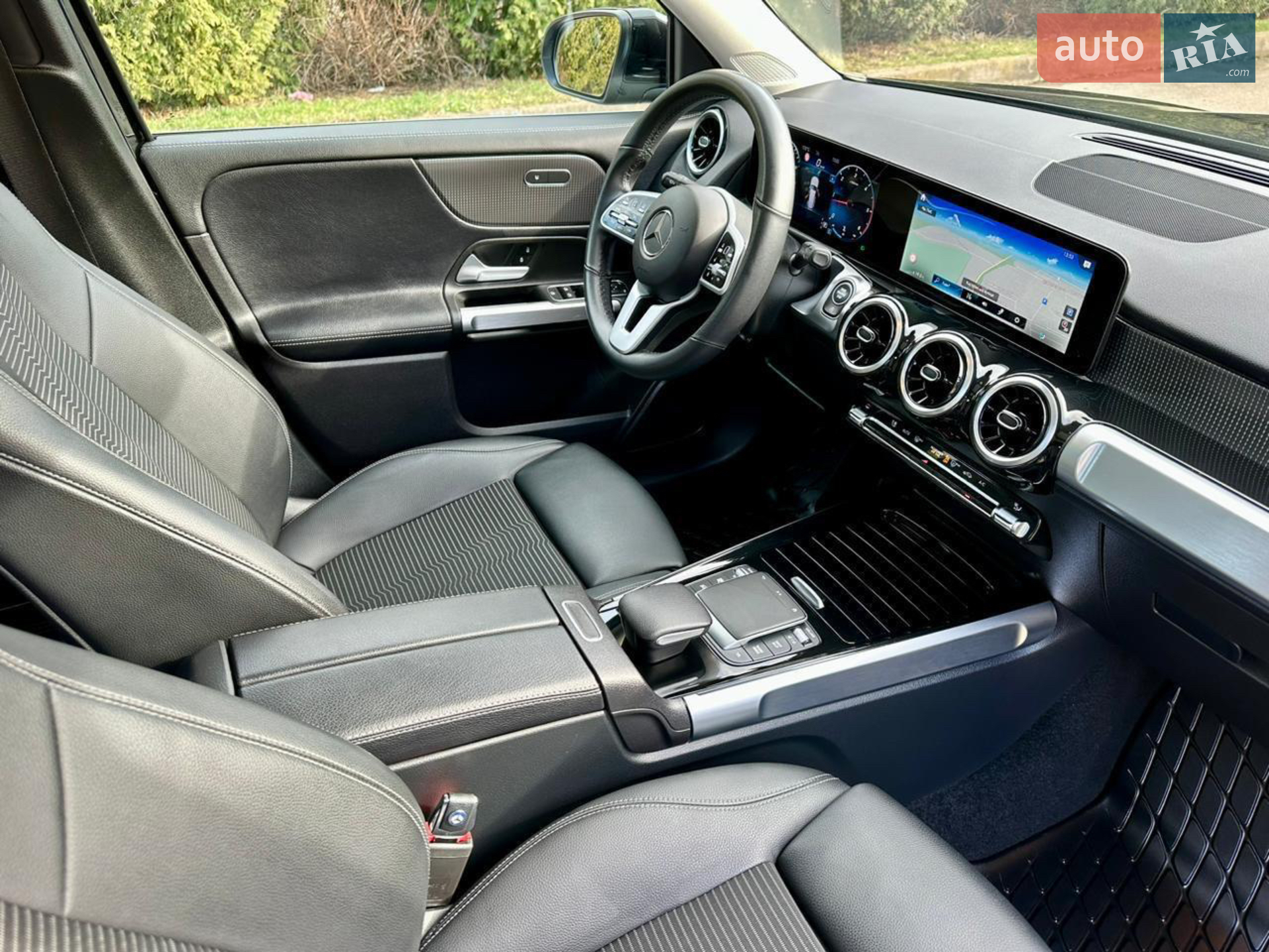 2021 Mercedes-Benz GLB - мініатюра 41