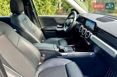 Внедорожник / Кроссовер Mercedes-Benz GLB-Class 2021 в 