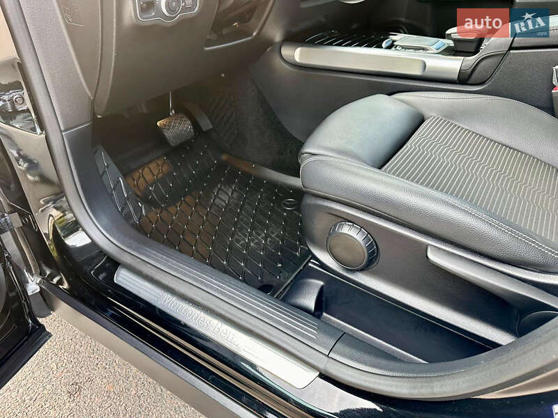 Внедорожник / Кроссовер Mercedes-Benz GLB-Class 2021 в Виннице