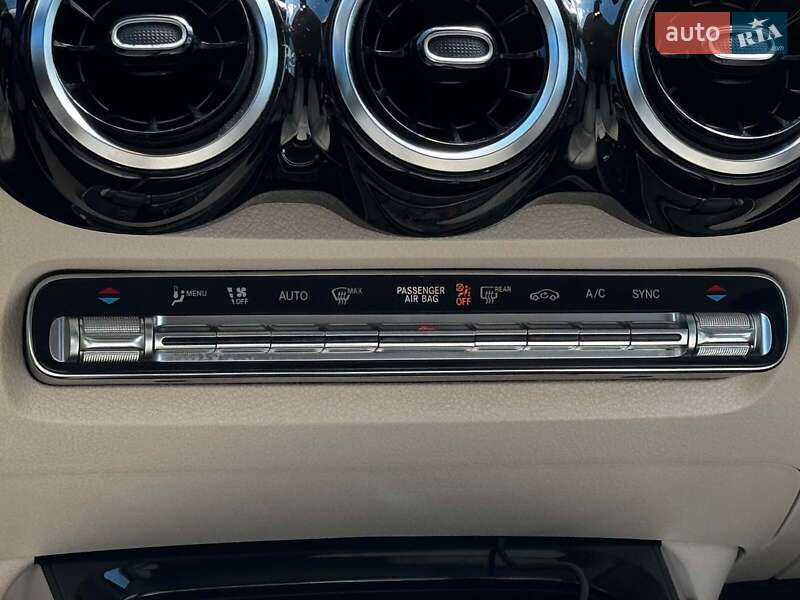 Позашляховик / Кросовер Mercedes-Benz GLB-Class 2020 в Харкові
