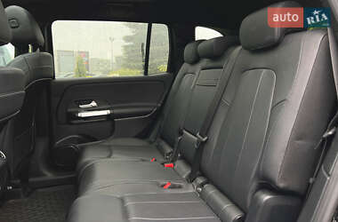 Внедорожник / Кроссовер Mercedes-Benz GLB-Class 2021 в 