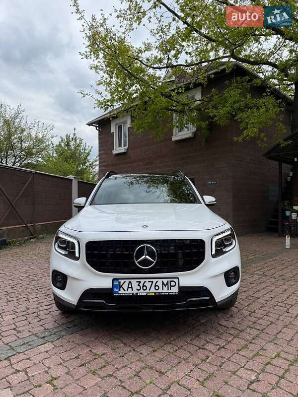 Mercedes-Benz GLB-Class 2020