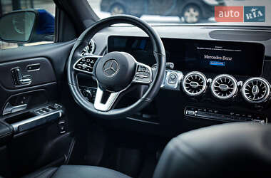 Внедорожник / Кроссовер Mercedes-Benz GLB-Class 2021 в 