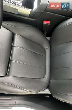 Внедорожник / Кроссовер Mercedes-Benz GLB-Class 2022 в 