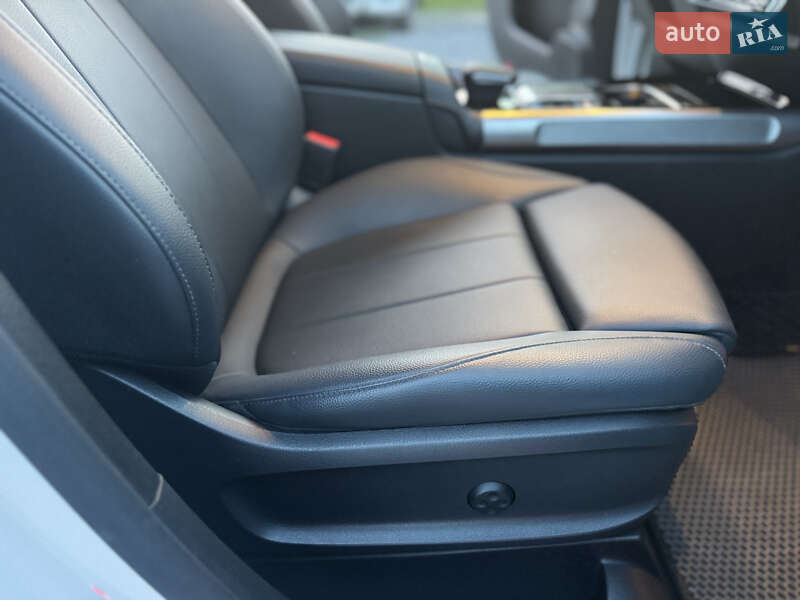 Внедорожник / Кроссовер Mercedes-Benz GLB-Class 2020 в Тернополе