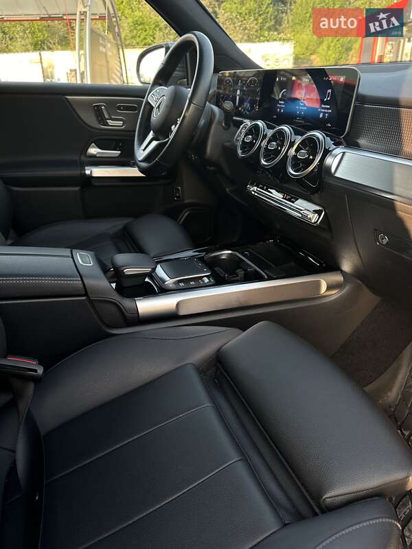 Внедорожник / Кроссовер Mercedes-Benz GLB-Class 2020 в Тернополе