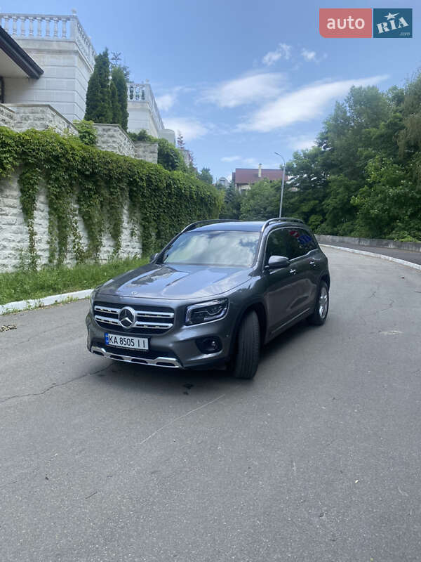Внедорожник / Кроссовер Mercedes-Benz GLB-Class 2021 в 