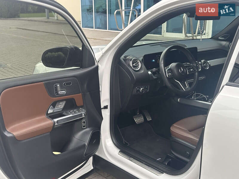 Внедорожник / Кроссовер Mercedes-Benz GLB-Class 2021 в Запорожье