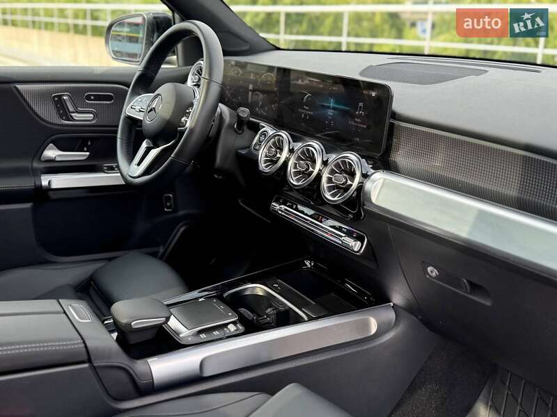 Внедорожник / Кроссовер Mercedes-Benz GLB-Class 2022 в Киеве