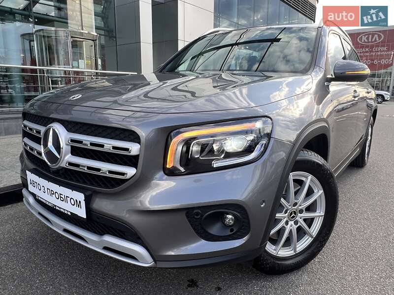 Mercedes-Benz GLB-Class 2021