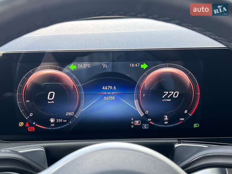 Внедорожник / Кроссовер Mercedes-Benz GLB-Class 2021 в Киеве